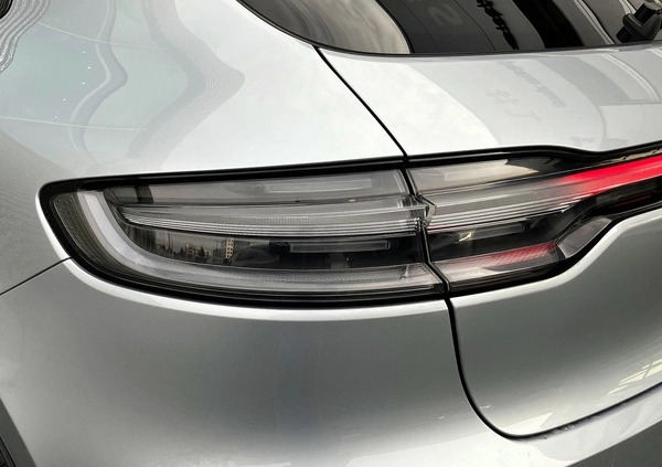 Porsche Macan cena 229000 przebieg: 95907, rok produkcji 2019 z Bytów małe 781